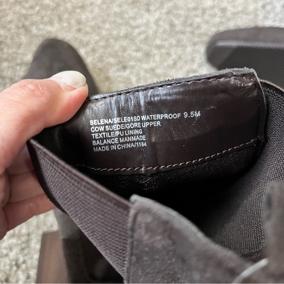 NWT Blondo Dark Brown Suede Selena Chelsea Boots 9.5 - Picture 8 of 11